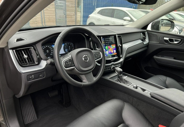 Volvo XC 60 cena 139900 przebieg: 102076, rok produkcji 2019 z Przecław małe 742